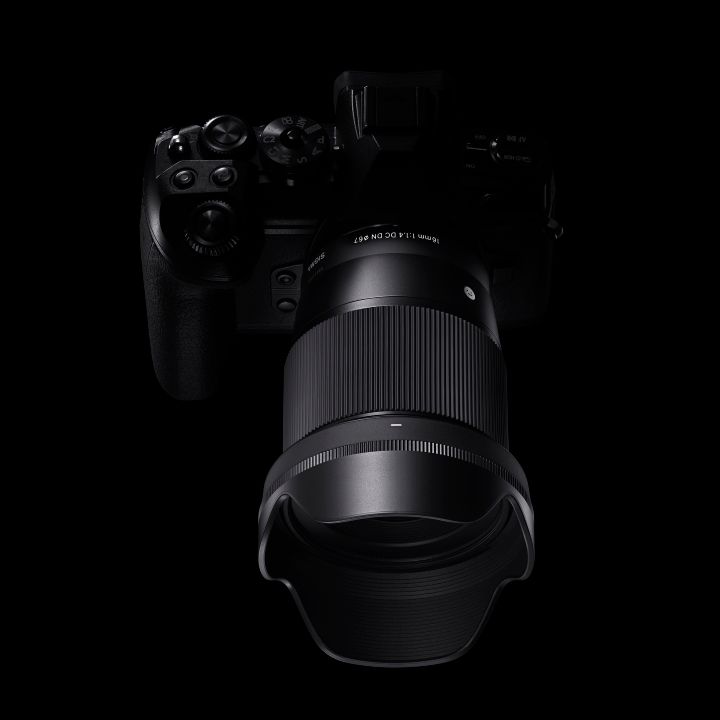 00ZSG16F14DCCON - Sigma 16mm f/1.4 DC DN