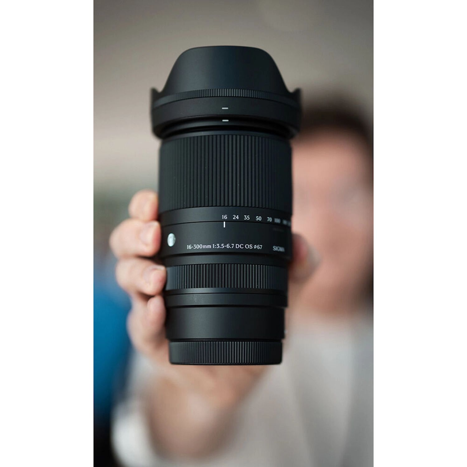 Sigma 16-300mm f/3.5-6.7 DC OS Contemporary Lens for Sony E-Mount